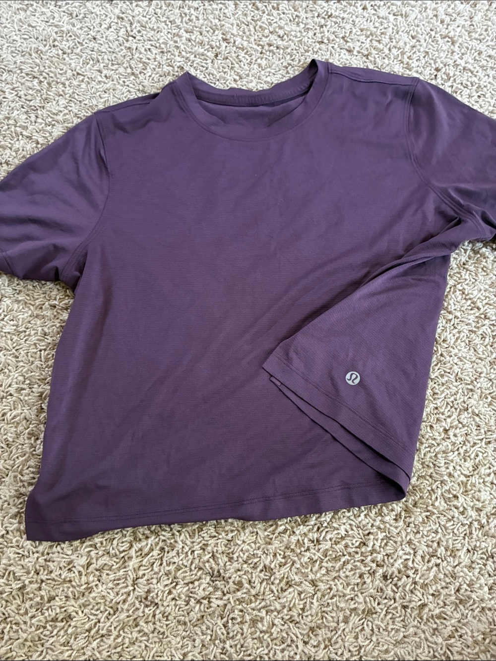 lululemon athletica Women’s Crew Neck Cropped-Deep Plum